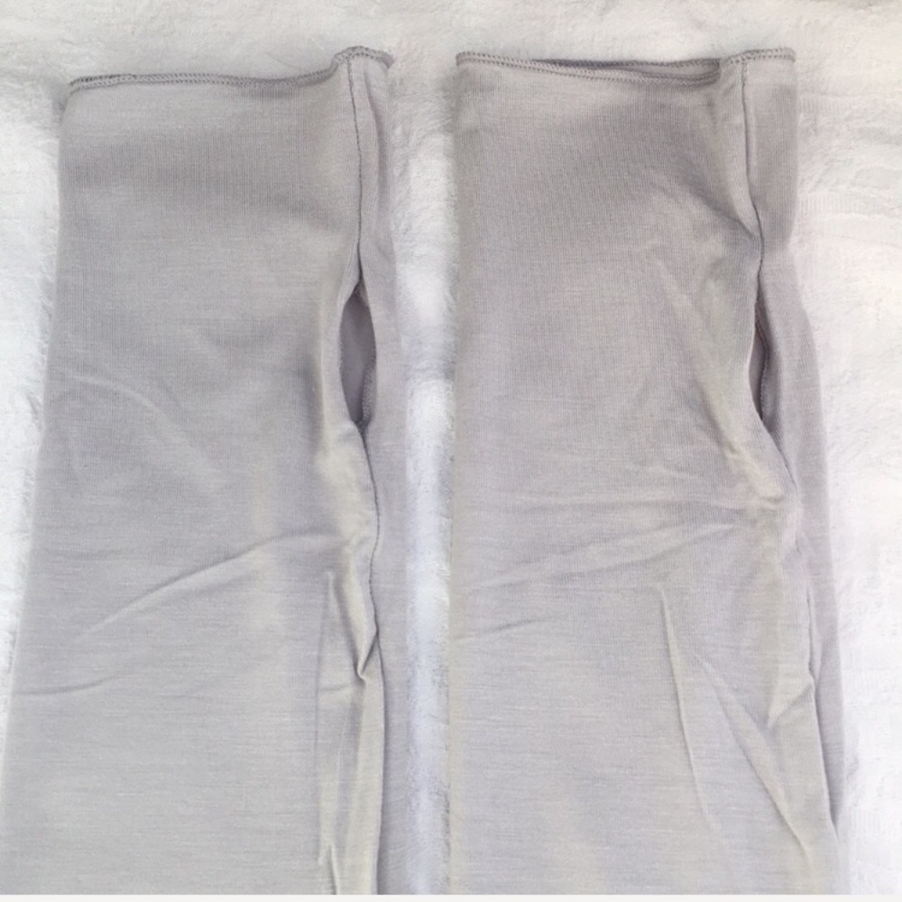 New! Long Gray Fingerless Gloves - Picture 2 of 3